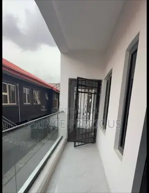 2bdrm Apartment in Lekki Phase 1 for rent