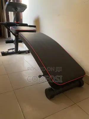 High Quality Multi-Use Sit-Up Bench With Resistance Bands