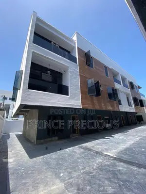 4bdrm Duplex in Lekki Phase 1 for sale