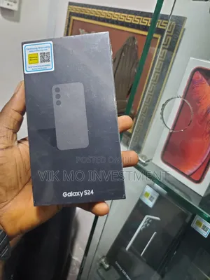 New Samsung Galaxy S24 256 GB