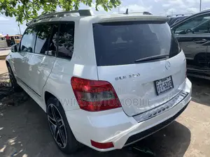 Mercedes-Benz GLK-Class 350 4MATIC 2012 White