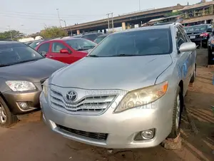 Toyota Camry LE 4dr Sedan (2.5L 4cyl 6AM) 2010 Silver