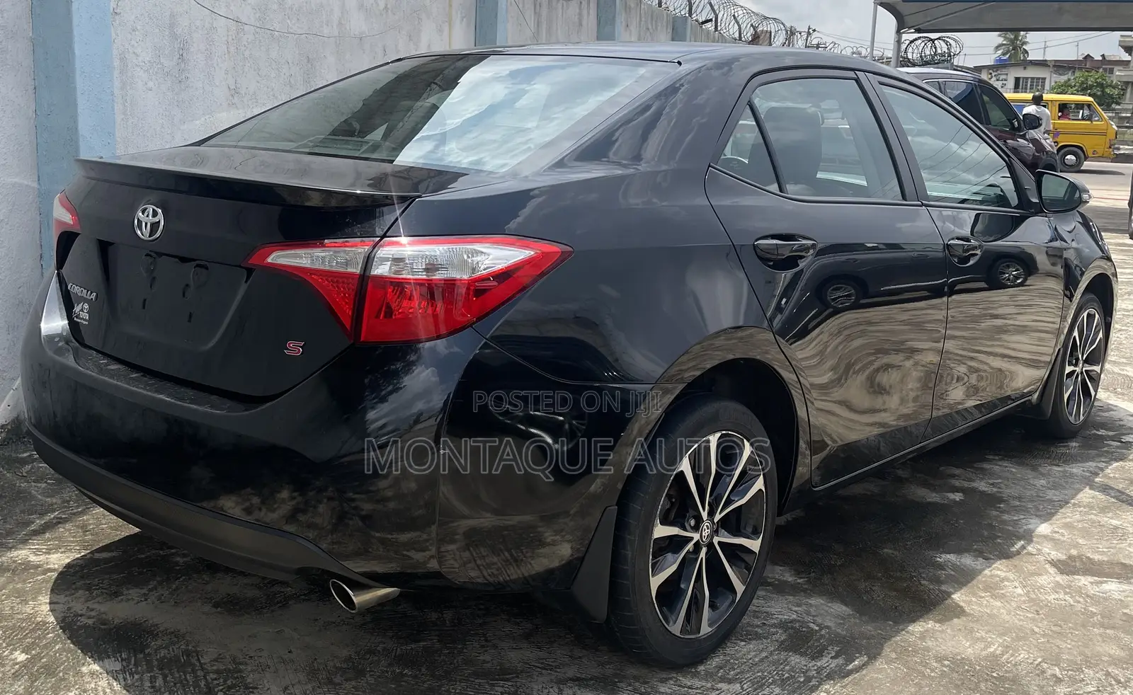 Toyota Corolla 2014 Black
