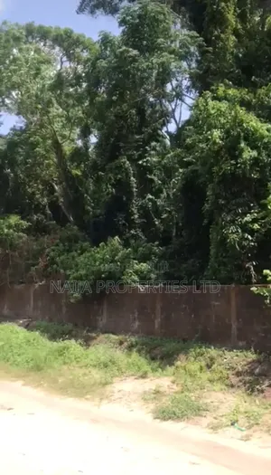 25 Plots of Land at Majek, Sangotedo for Sale