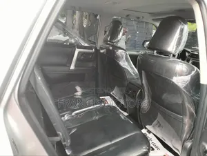 Toyota 4-Runner Limited 4dr SUV 4WD (4.0L 6cyl 5A) 2015 Silver