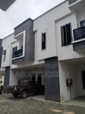 4bdrm Duplex in Bake Ville Estate for sale