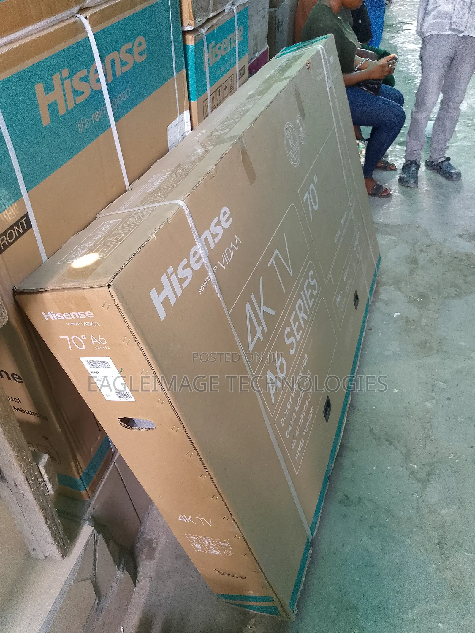 Thin-Bezel Hisense 70a6k Tv