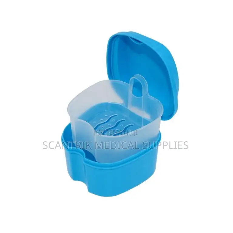 Retainer Case With Lid