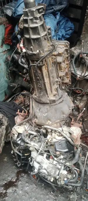 Nissan Xterra/Pathfinder 3.3 Engine and Transmission