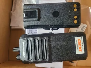 Motorola R7 Uhf Digital Walkie Talkie Radio