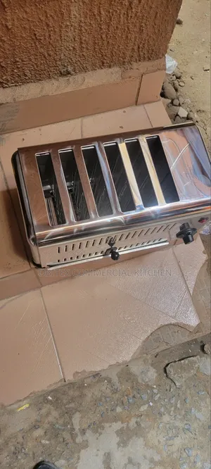 Commercial 6portions Bread Toasting Machine Is Available for Sale