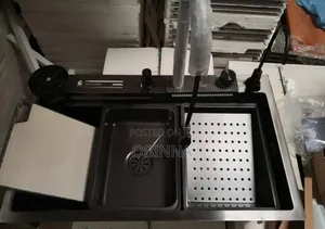 Special Kitchen Sink With Basket and Chop Board