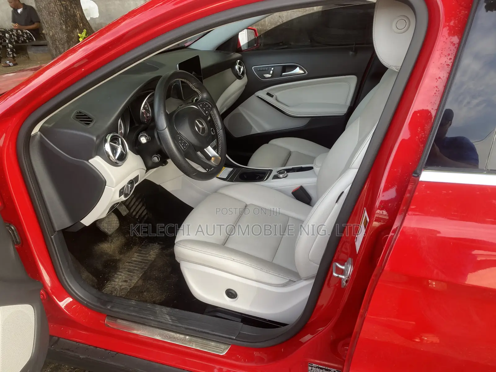 Mercedes-Benz GLA 250 2017 Red