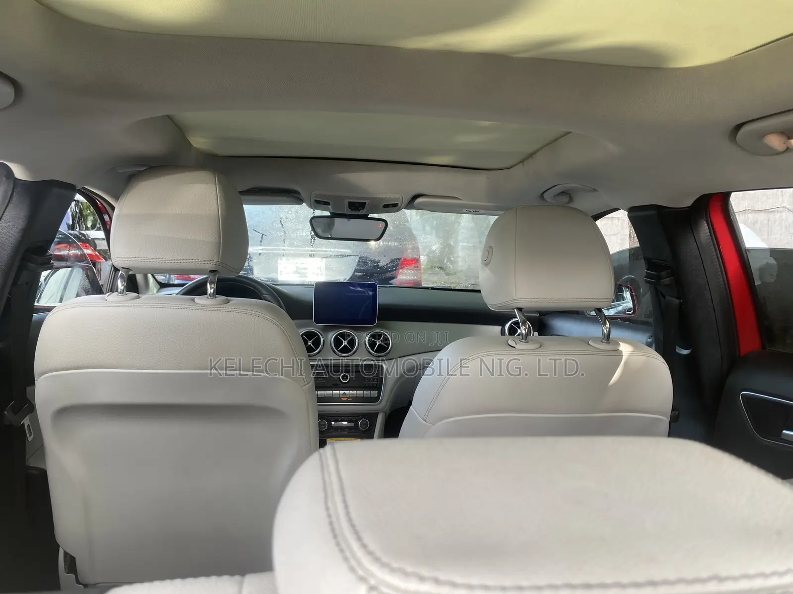 Mercedes-Benz GLA 250 2017 Red