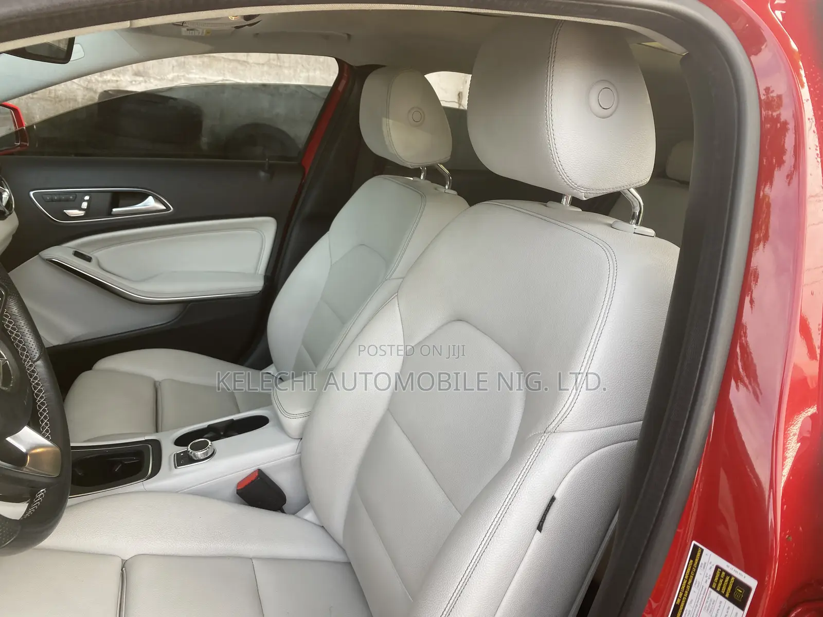 Mercedes-Benz GLA 250 2017 Red
