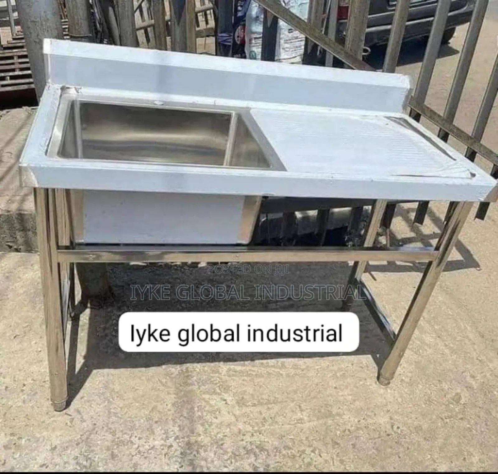 Single Sink With Side