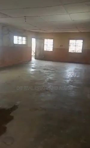 Warehouse Available for Rent at Adesuwa Off Sapele Road