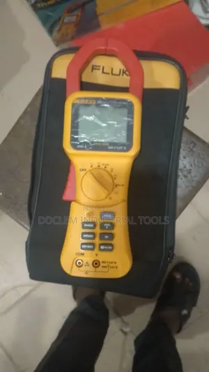 Fluke 355 Ac /Dc Digital Clamp Testing Multimeter