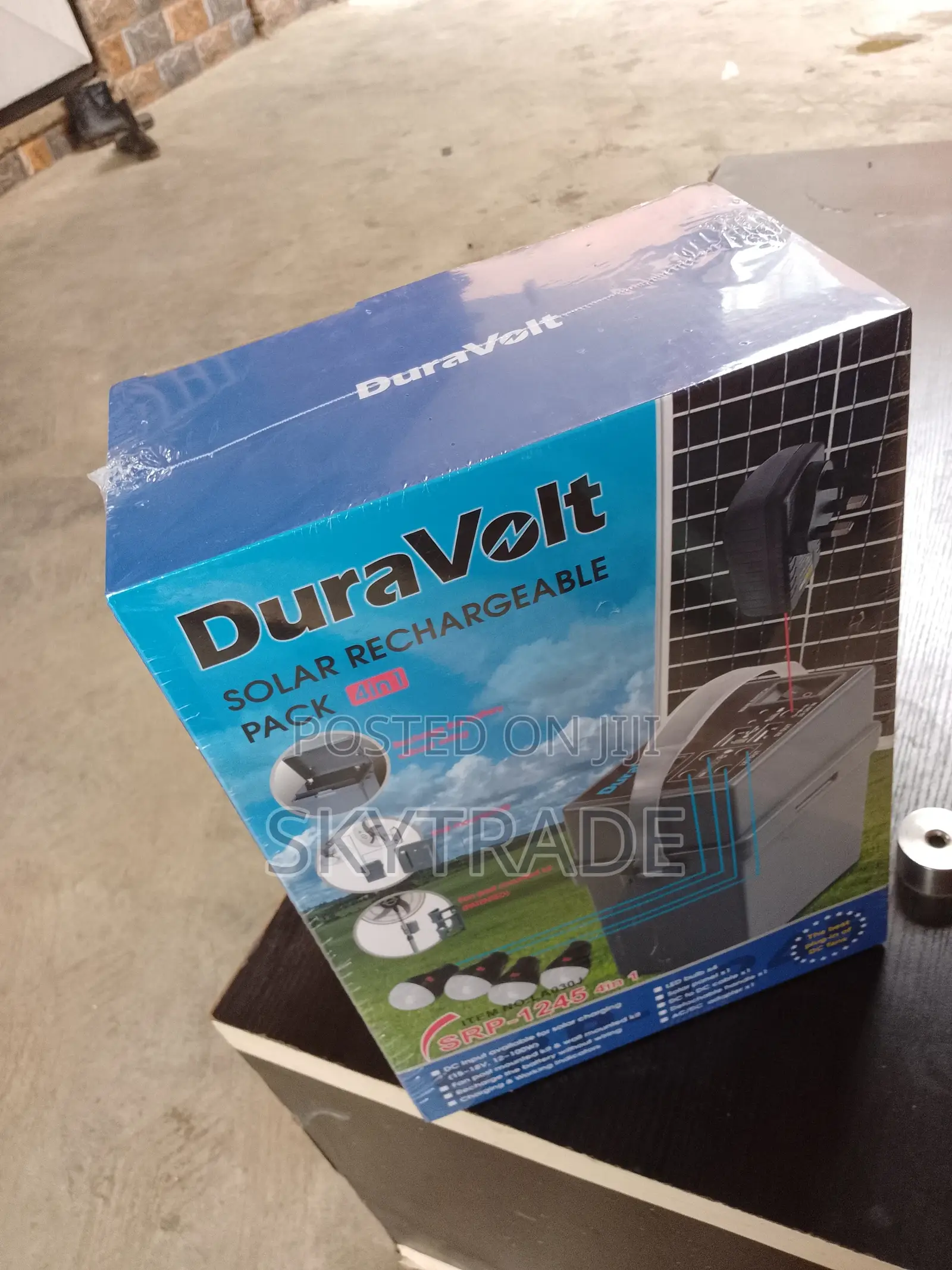 4 in 1 Detachable Handle Duravolt Solar