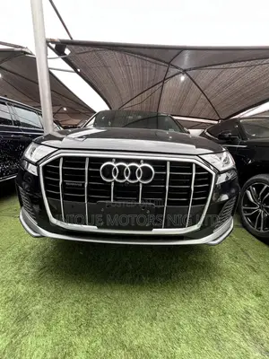 Audi Q7 2021 Black