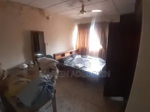 Executive 20-Rooms Hotel