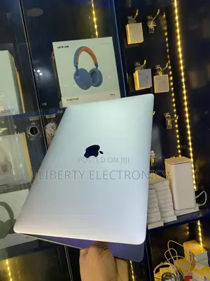 Laptop Apple MacBook Pro 2017 16GB Intel Core I5 SSD 512GB