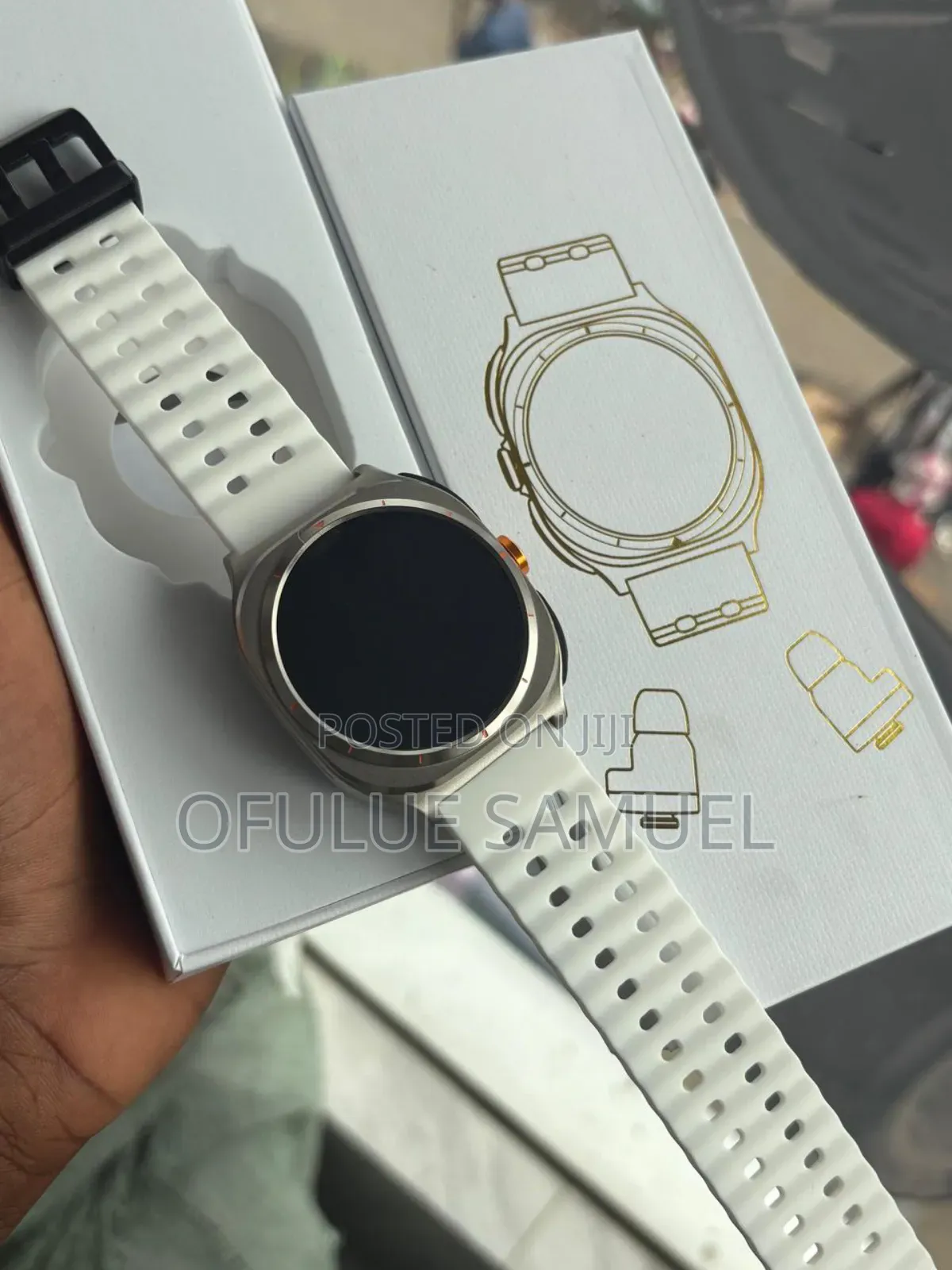 Two Smartwatch