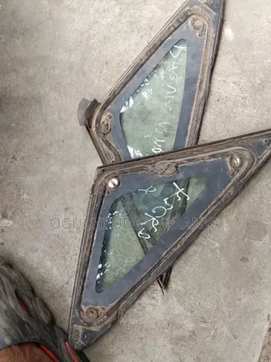 Vent Glass for Toyota Previa 2010