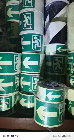 Arrow Photolumicent Direction Tape 4"