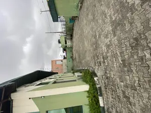 Warehouse to Let