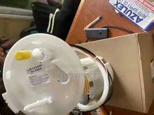Jaguar F-pace Fuel Pump 2017-2020 Lr103446