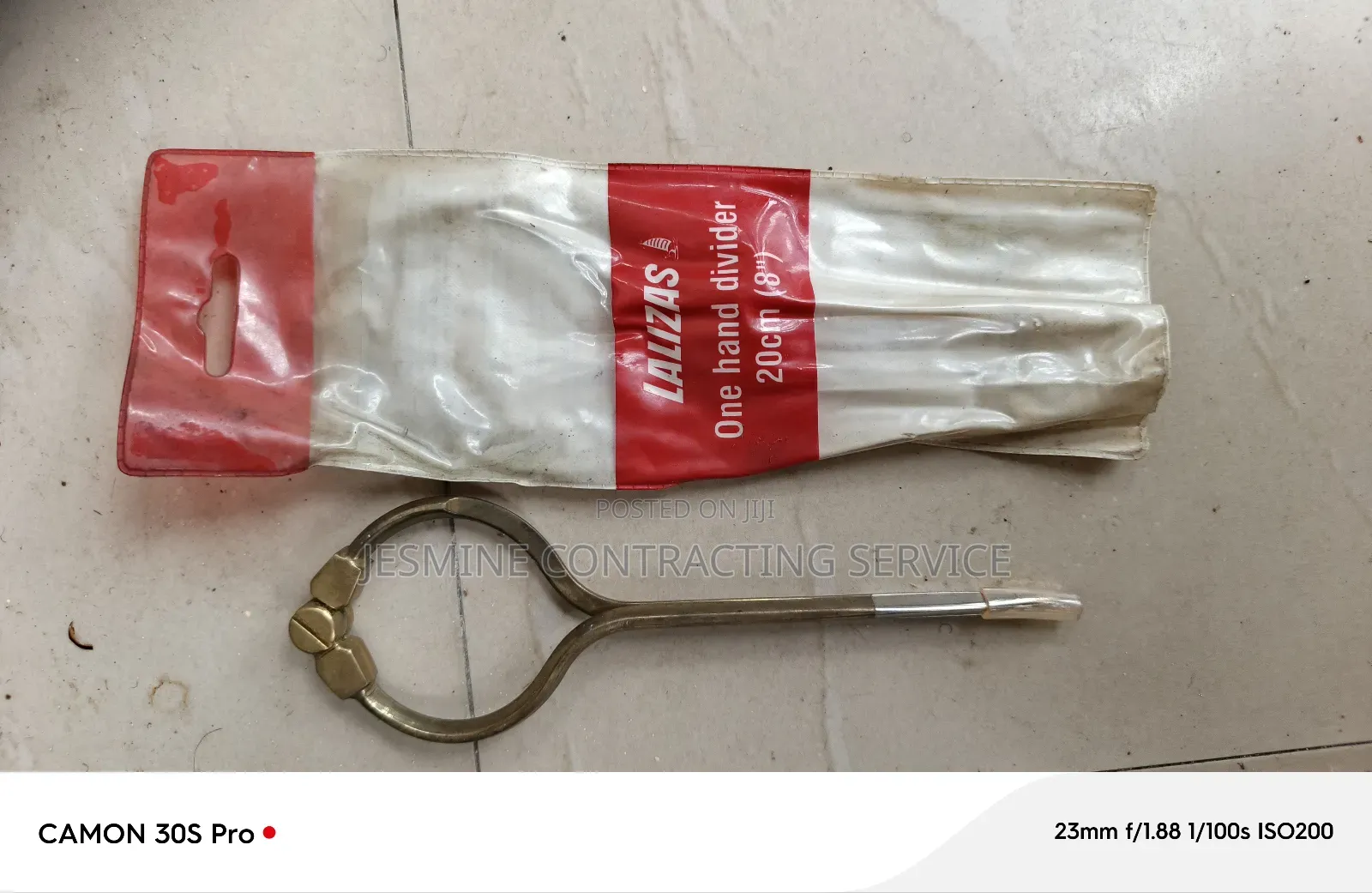 Navigation One Hand Brass Divider 8"