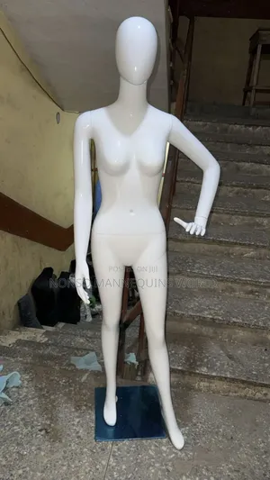 Size 8 Glossy White Face Less Female Mannequin