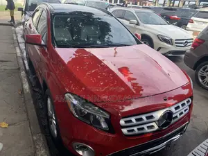 Mercedes-Benz GLA 250 2019 Red