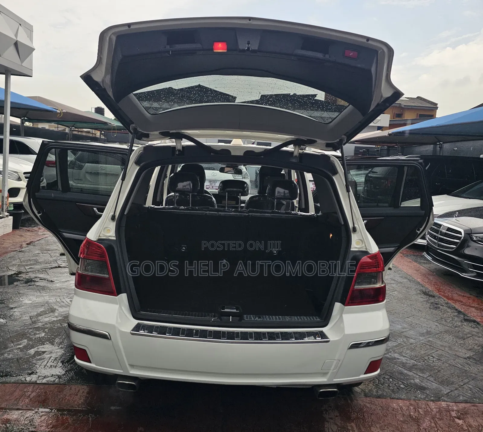 Mercedes-Benz GLK-Class 350 4MATIC 2010 Pearl