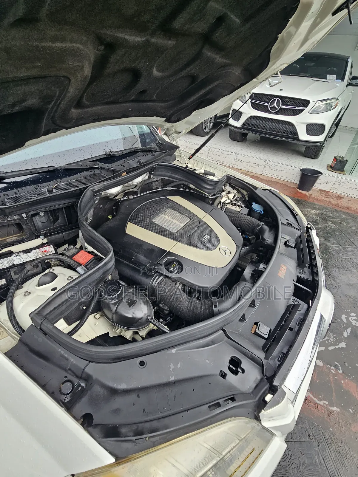 Mercedes-Benz GLK-Class 350 4MATIC 2010 Pearl