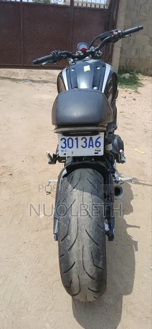 Yamaha 2017 Black