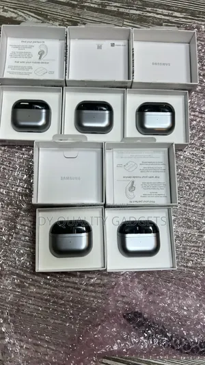 Used Samsung Buds 3