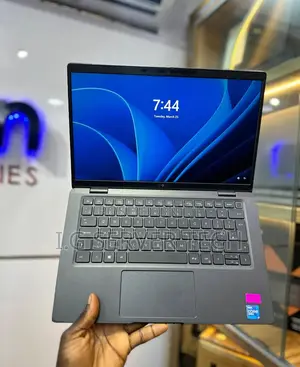Laptop Dell Latitude 7320 16GB Intel Core I7 SSD 512GB