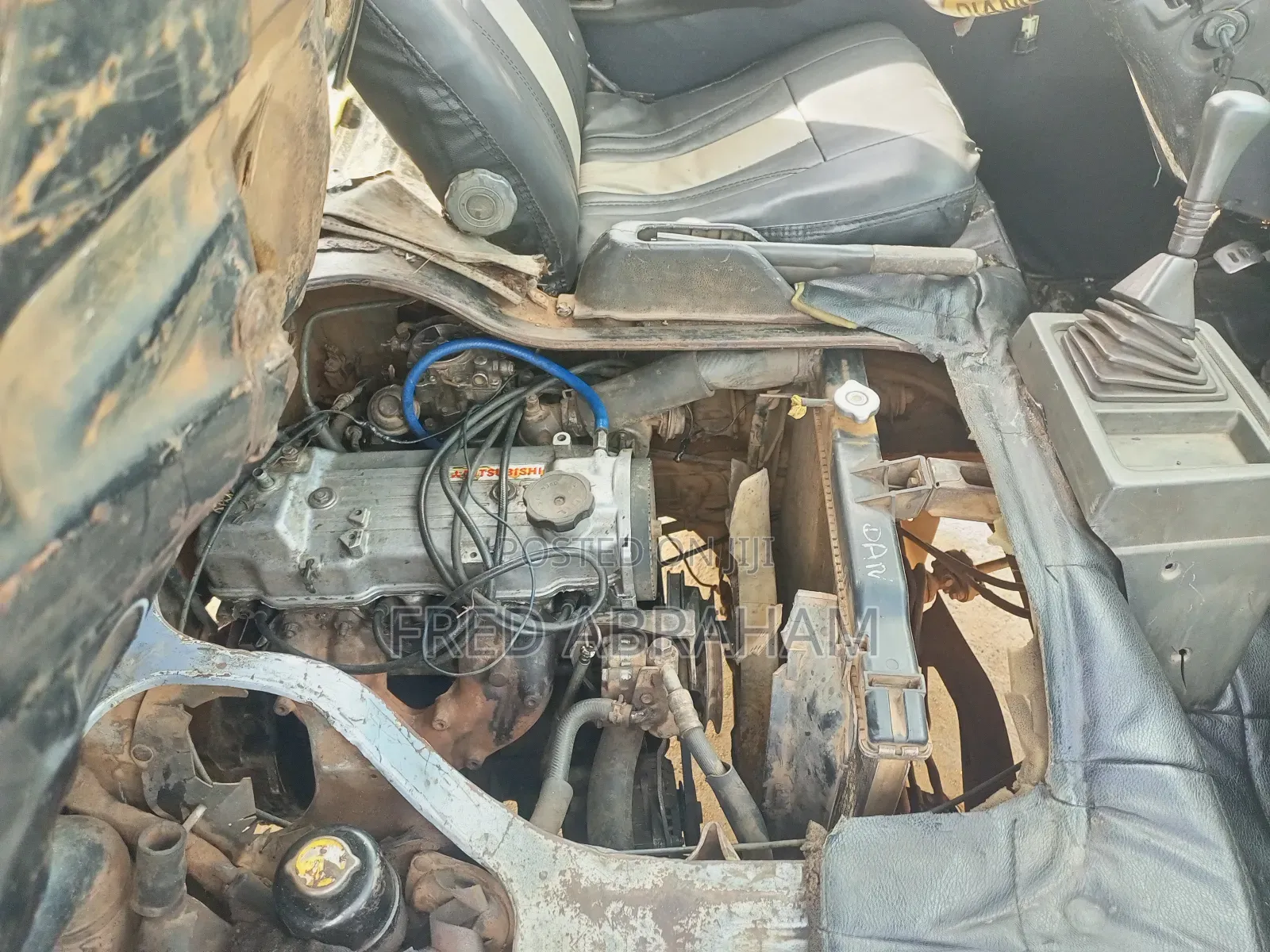 Mitsubishi L300 2002 Blue
