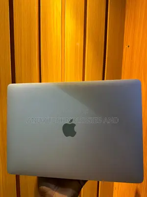 Laptop Apple MacBook Pro 2020 16GB Apple M1 SSD 512GB