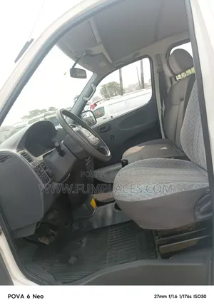Toyota HiAce 2008 White