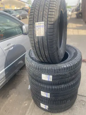 265/65/17 Michelin
