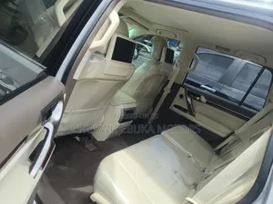 Lexus GX 460 Premium 2012 Silver