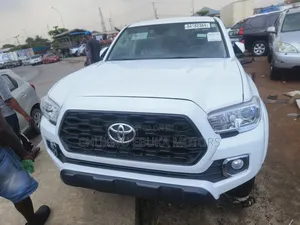 Toyota Tacoma SR5 Double Cab 6' Bed V6 AT 2023 White