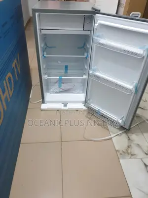 Chill in Style With the Aeon 90l Refrigerator (Ars100g) Sd