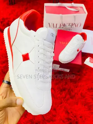 Photo - High Quality Valentino Garavani Italian Men Sneakers