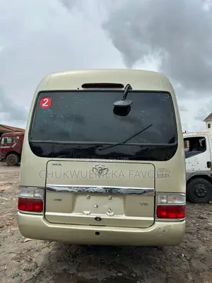 Toyota Coaster 2017 Gold