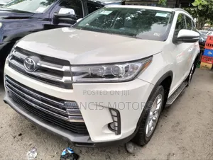 Toyota Highlander Limited Platinum 4dr SUV AWD (3.5L 6cyl 6A) 2015