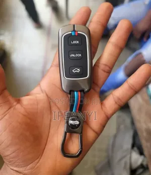 Toyota Metallic Key Cover Available